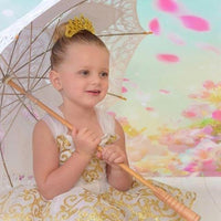 Backdrop - Delicate Floral Portrait