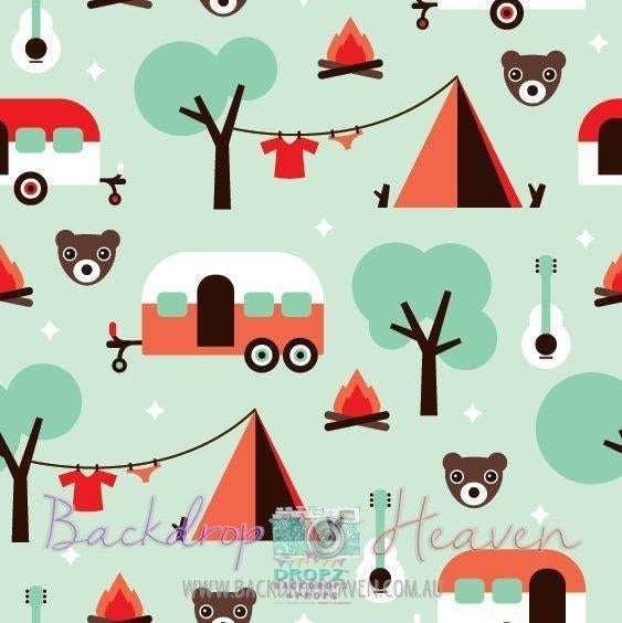 Backdrop - Retro Woodland Camper